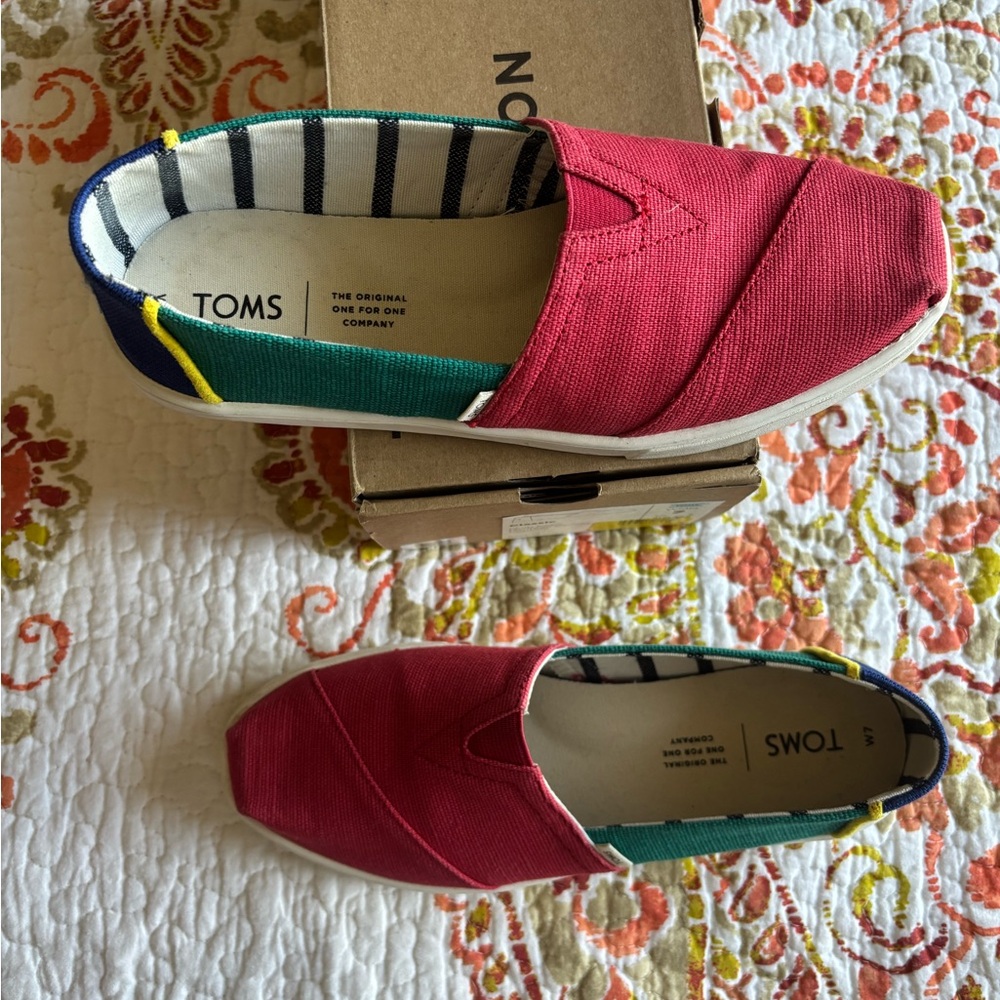 RARE Vintage TOMS Canvas Slip-Ons in Primary Colors